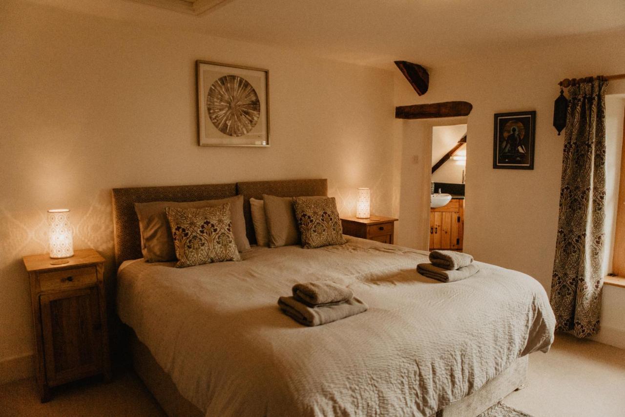 Holwell Holistic Retreat Bed & Breakfast Barnstaple Exterior photo