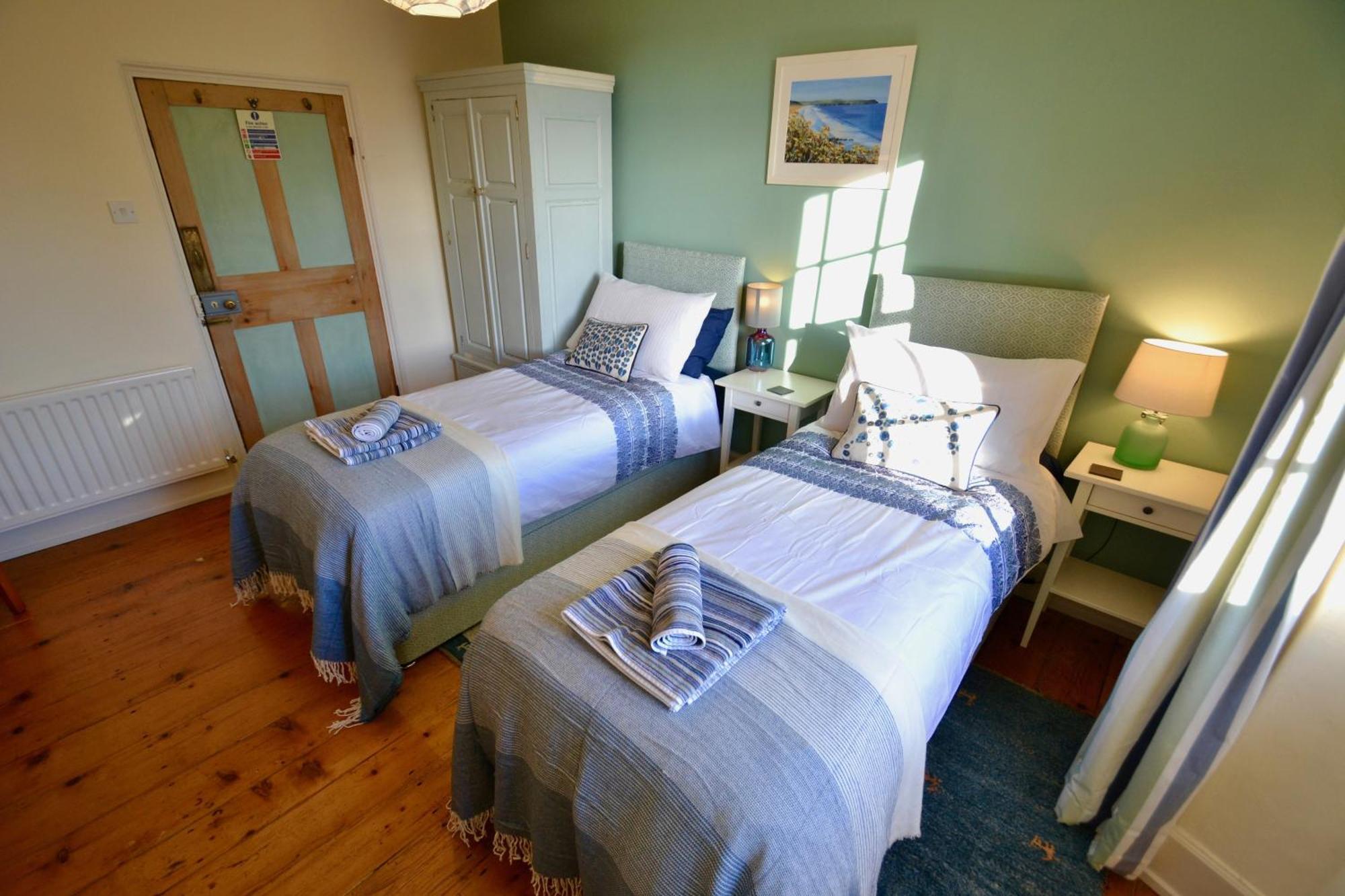 Holwell Holistic Retreat Bed & Breakfast Barnstaple Room photo